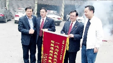 �w��־:���������k��;��