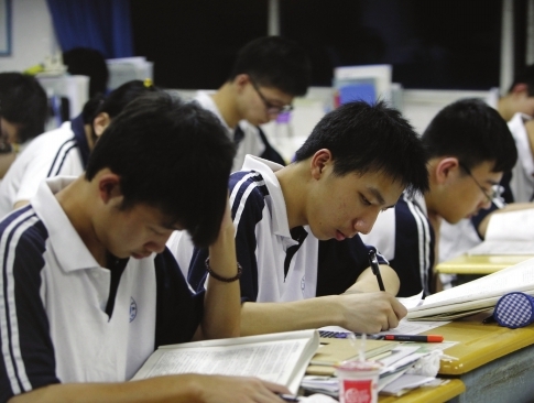 2013�������Ҏ(gu��)����������������܊����Ů