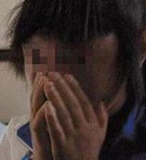 ����У�L(zh��ng)����Ů�_����