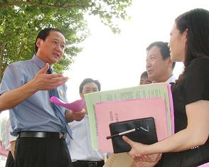 ����z���ܴ��M(j��n)�l(f��)չ