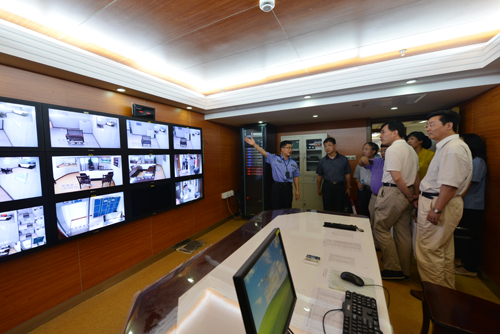 ��ߙz�_(k��i)����ý�w�r(sh��)���µęz��(w��)���_(k��i)��ģʽ