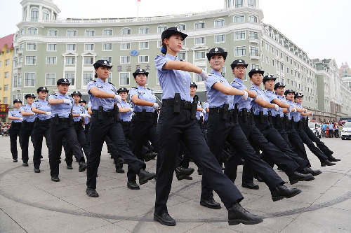 �����I����Ů��Ѳ߉�o����ύ�Ѳ߉