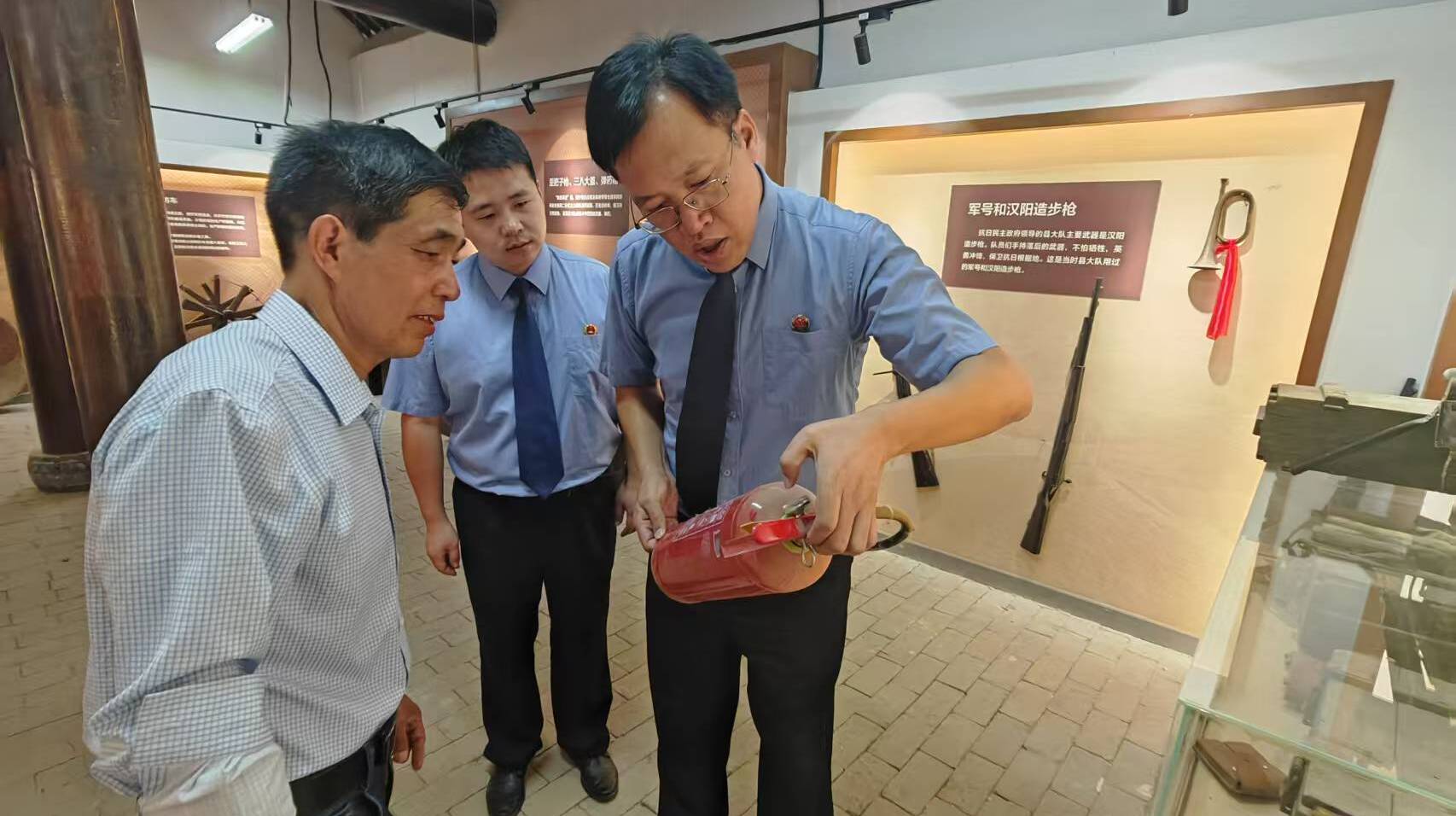 ��(d��ng)�����M(j��n)�����ϑ��_(t��i)